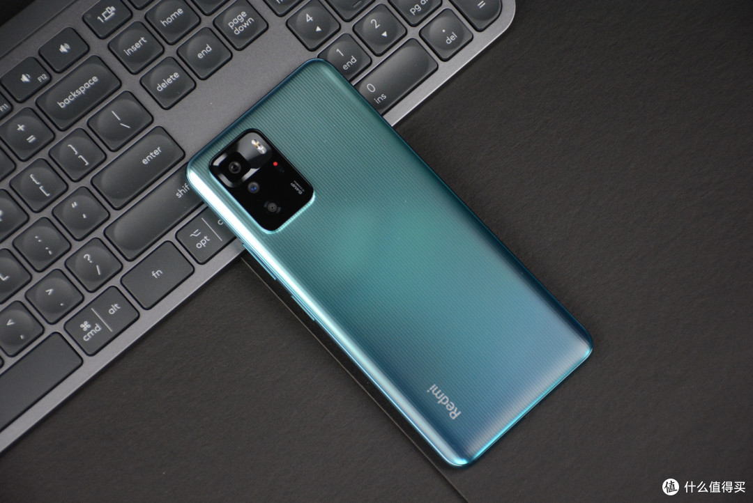 都是天玑1100，红米Note 10 Pro和realme Q3 Pro，该选谁？