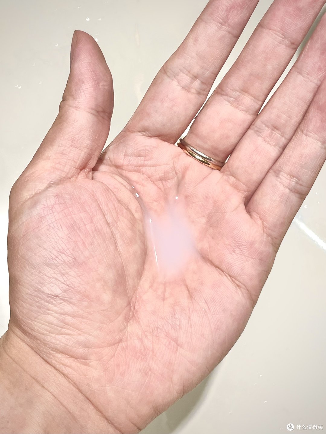 宛如肥皂水