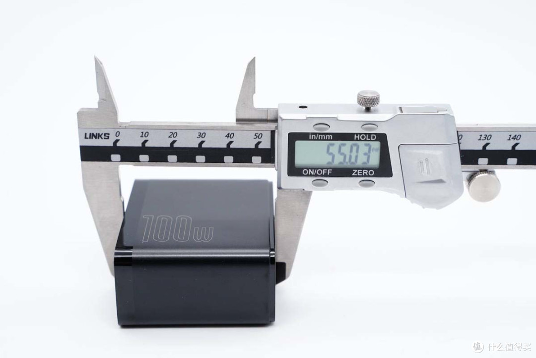 拆解报告:Baseus倍思QC5 100W快充氮化镓充电器