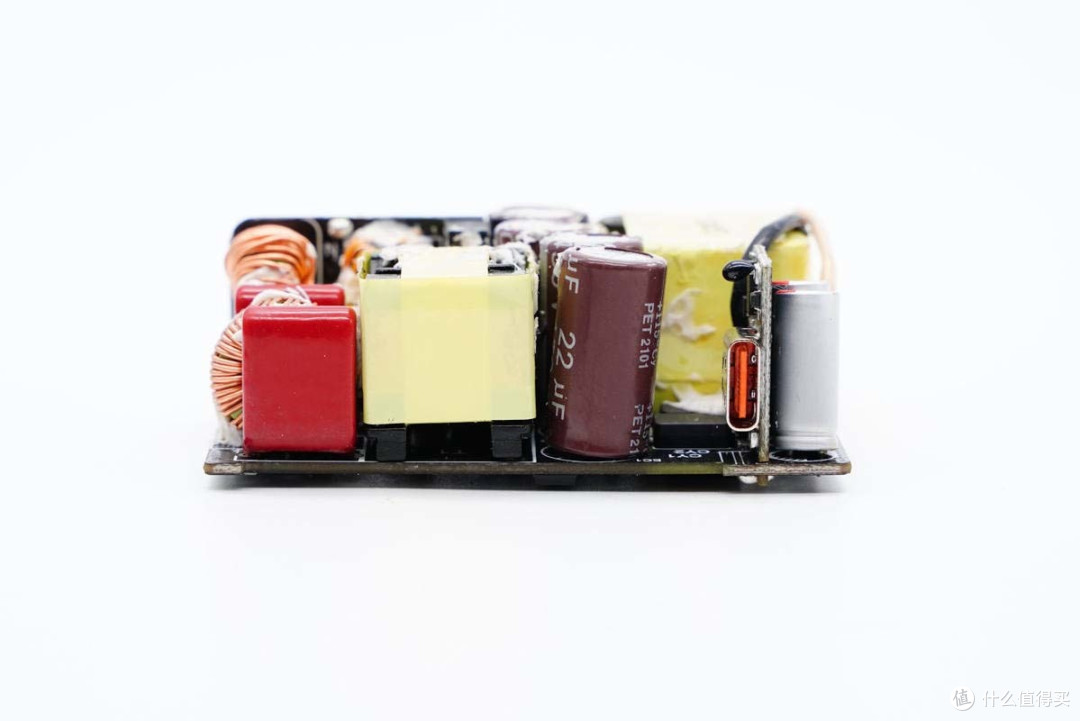 拆解报告:Baseus倍思QC5 100W快充氮化镓充电器