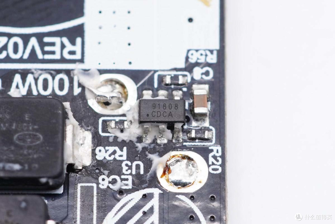 拆解报告:Baseus倍思QC5 100W快充氮化镓充电器