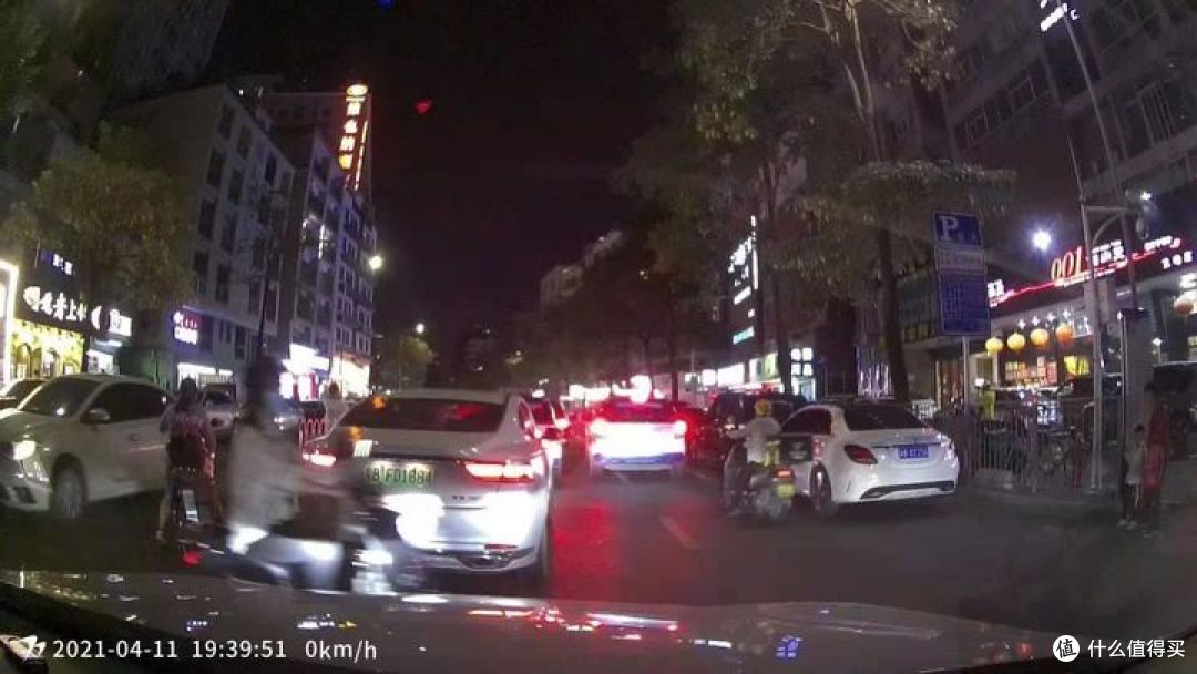 防碰瓷神器新老司机必备汽车用品，小万智能高清行车记录仪，让出行更加安心！