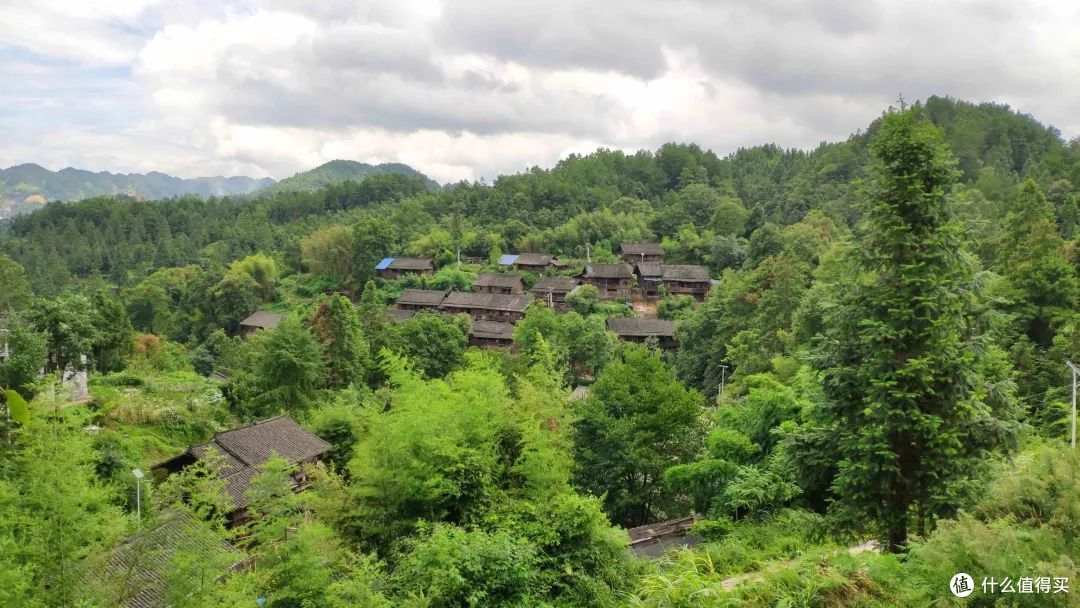 苗岭山间的村寨