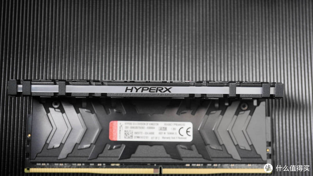 榨干!HyperX 掠食者 3600MHz 16Gx2