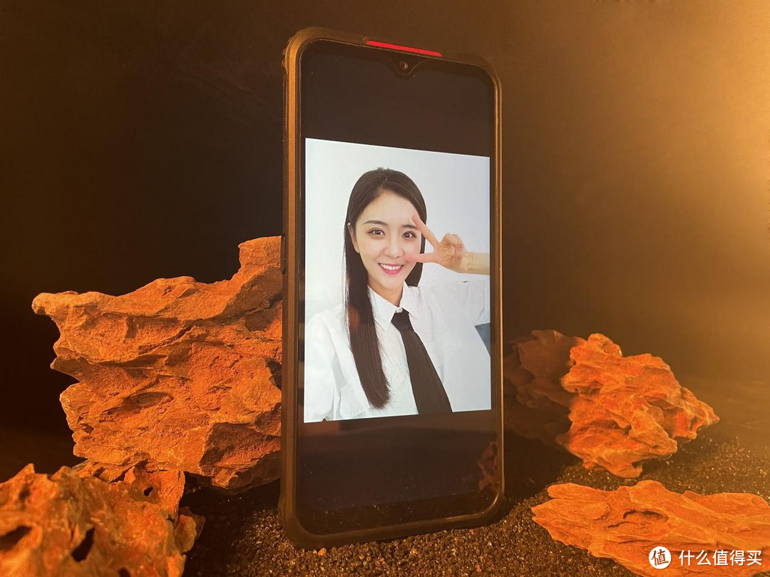 国产首款5G三防手机AGM X5,真正的“西装暴徒”