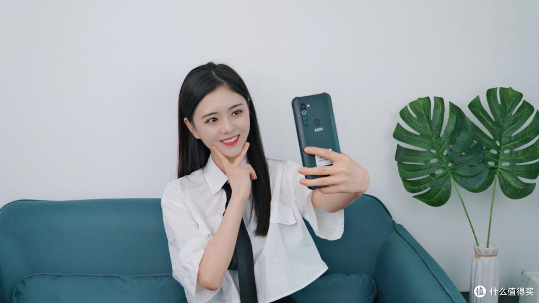 国产首款5G三防手机AGM X5,真正的“西装暴徒”