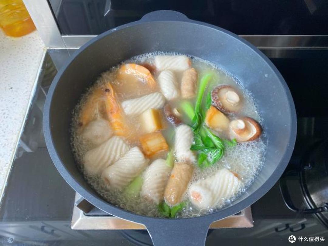 煮面条加点它,比高汤味道还鲜美,食材丰盛又营养汤水都不剩