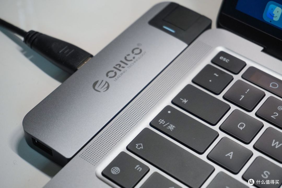 更适合大部分Macbook用户的拓展坞——ORICO八合一拓展坞