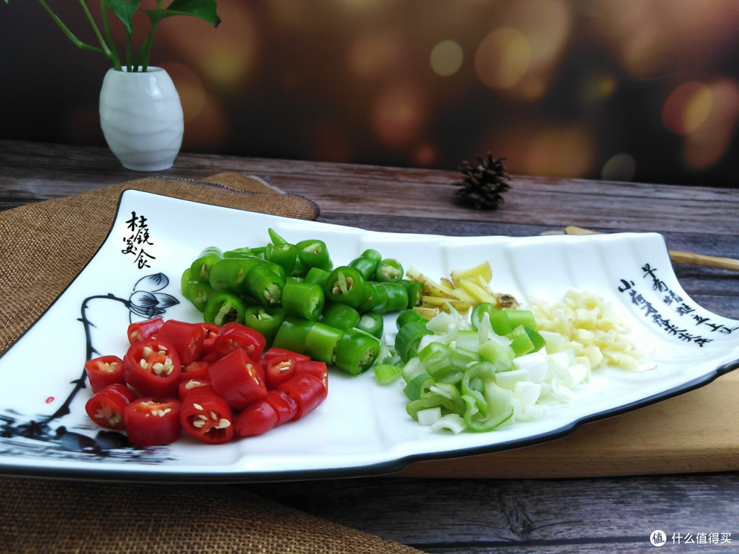 茄子这样炒,拿肉也不换,盘底被擦光,简单易操作秒变厨神