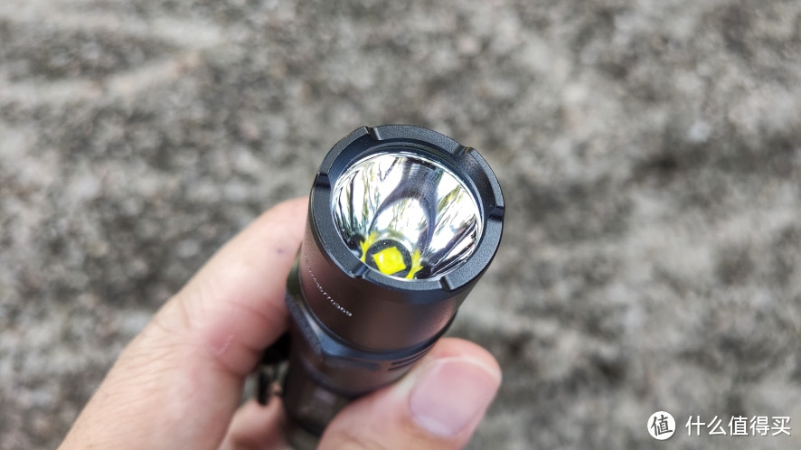 极简便携,EDC小直首选—奈特科尔MH11小直测评体验