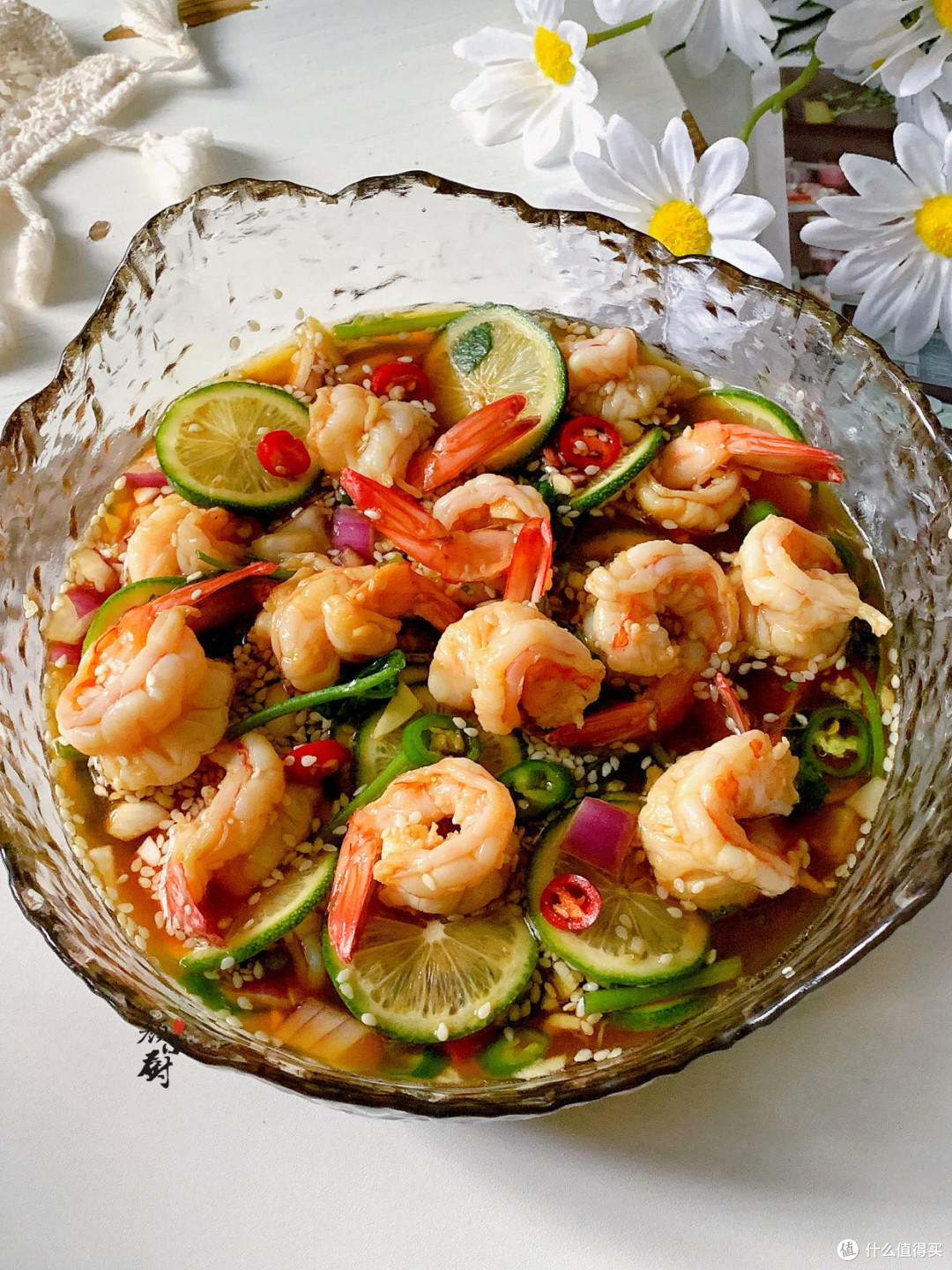 大虾不要直接水煮了，教你新吃法，酸辣开胃，一次一盘不够吃