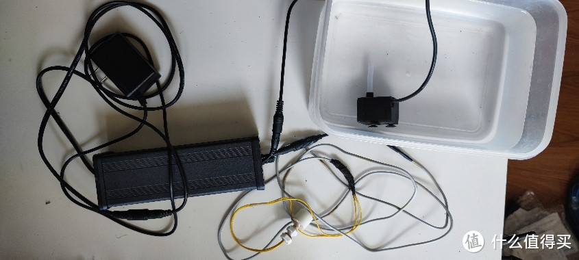 DIY鱼缸电子自动补水器一套（附极简电路图）