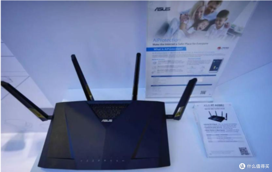 华硕(ASUS)RT-AX88U无线路由器实图