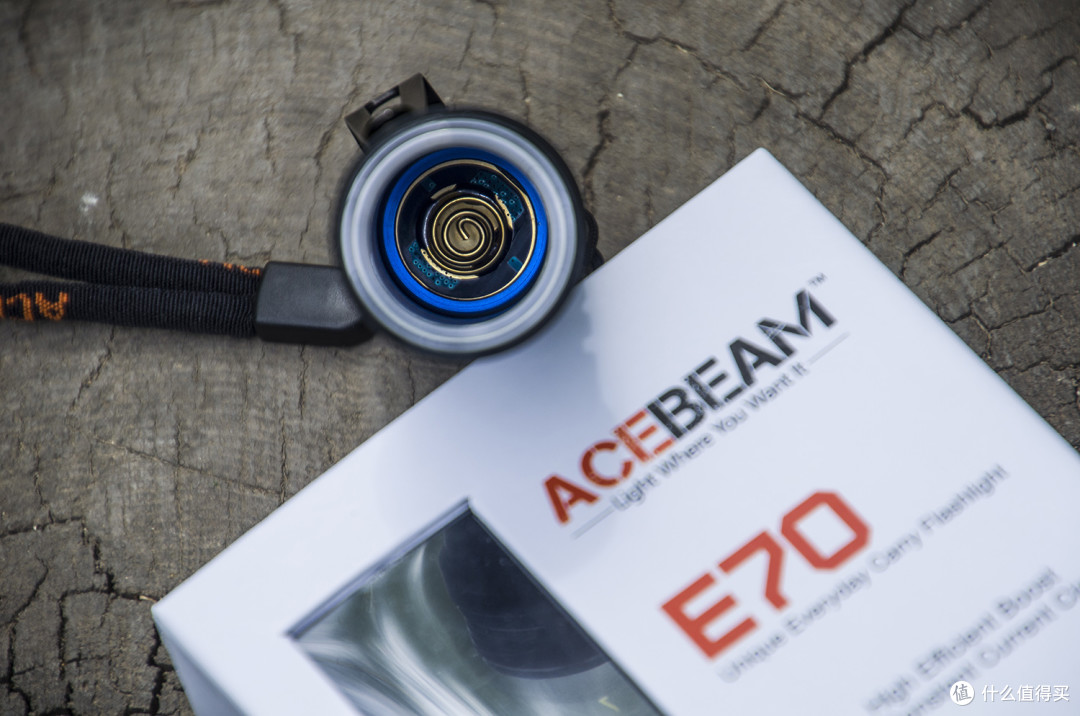 “三高”手电,高颜值、高亮度、高性能:ACEBEAM E70