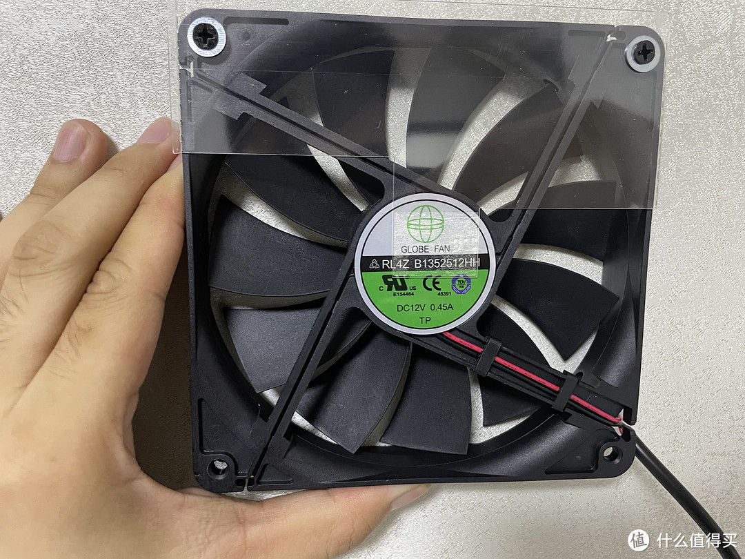 首发评测！战振华海韵！离大谱的EVGA 550GA！