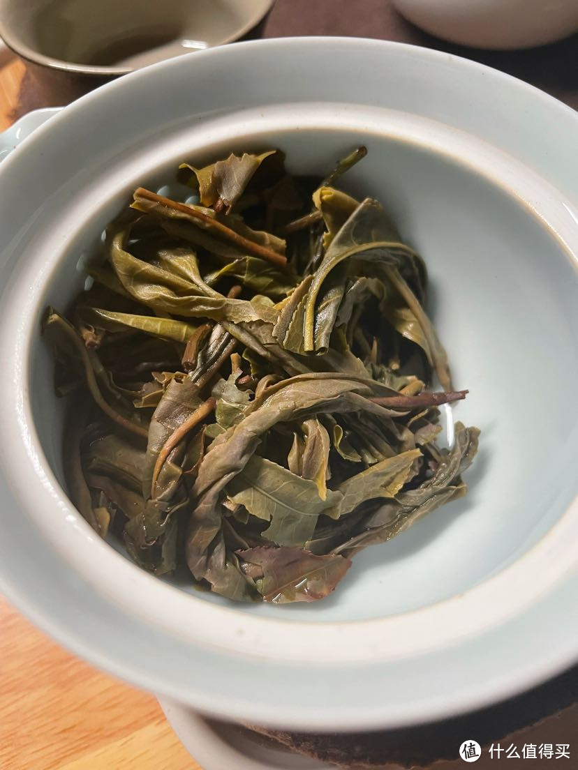 新手喝茶—老同志元春易武正山100g小饼