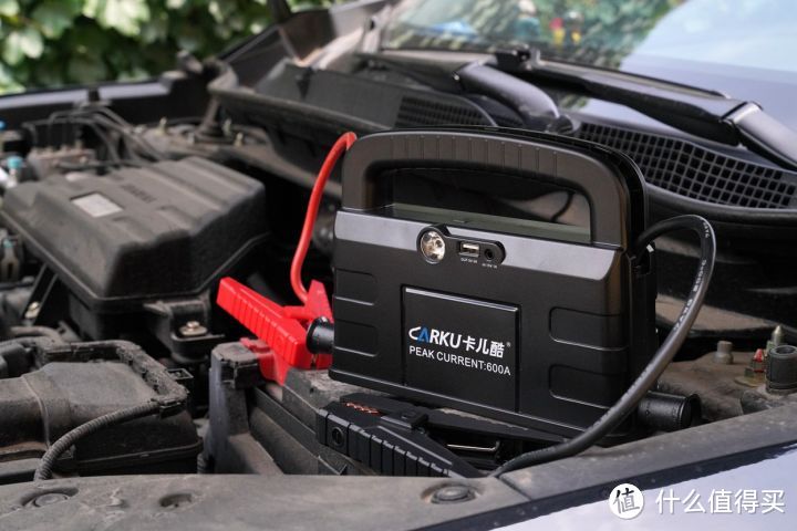 卡儿酷汽车应急启动电源：便携设计、多种用途、安全可靠