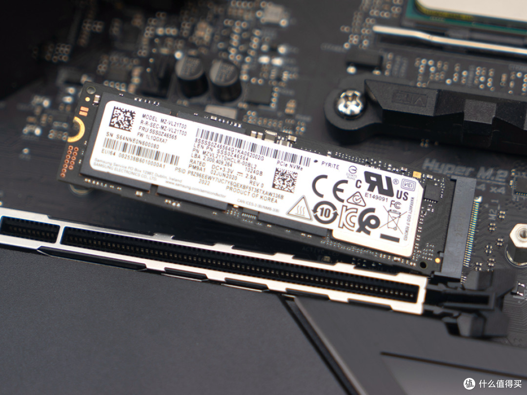 ASRock X570 Taichi Razer Edition专业评测及整机搭建