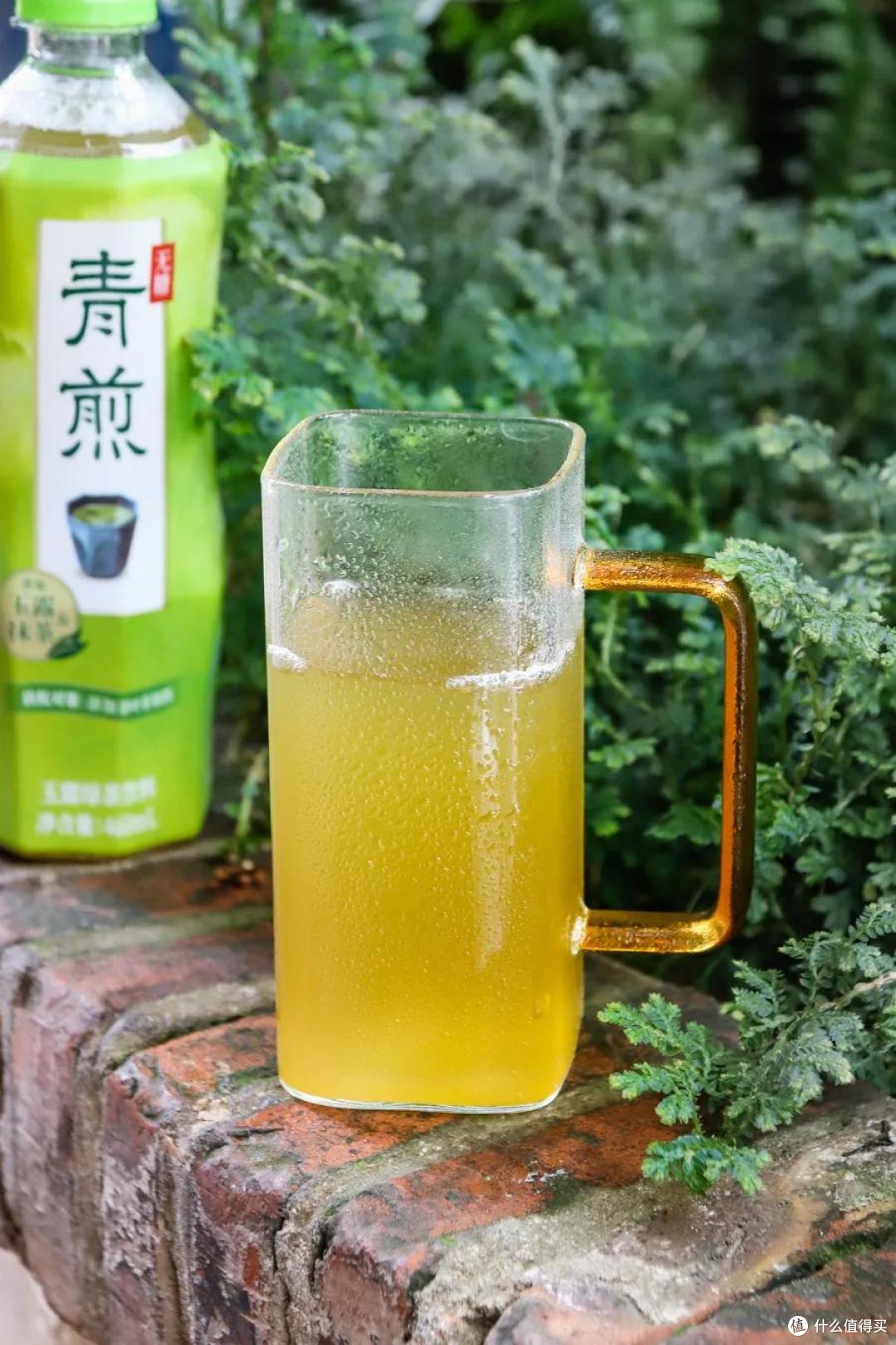 价格:7元/460ml热量:0kj/100ml加点冰块喝爽爆了,常温直饮也非常能打