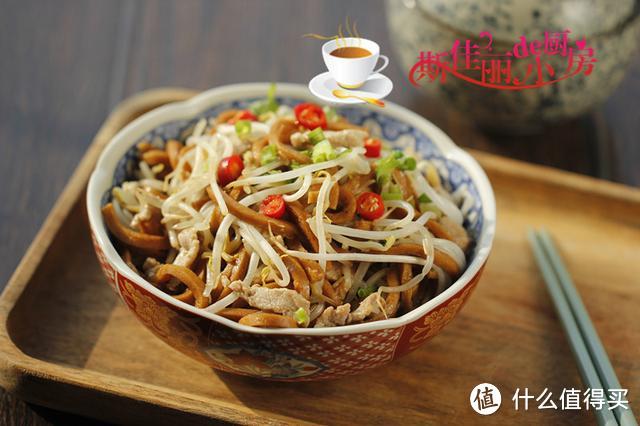 夏天,这三样食材一起炒,鲜香又下饭,简单又营养,多吃还不长胖
