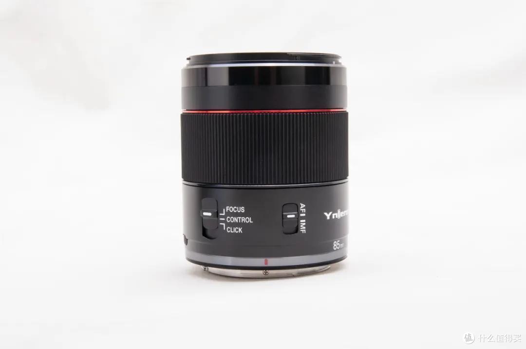 协议破解?永诺第一支RF卡口自动对焦镜头85mm F1.8R