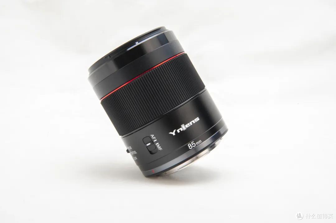 协议破解?永诺第一支RF卡口自动对焦镜头85mm F1.8R