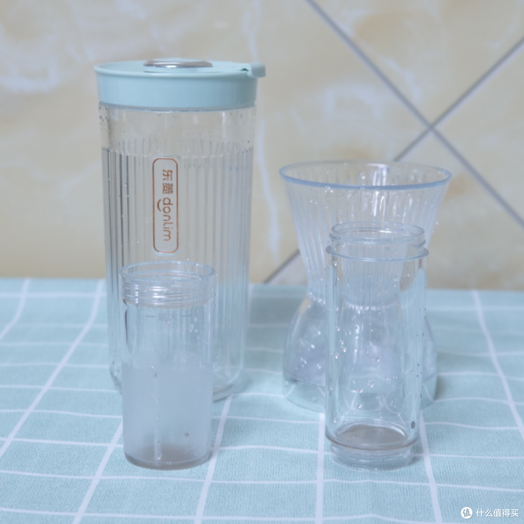 冷饮新方式:东菱乐萃杯无线小型冷萃咖啡机上手