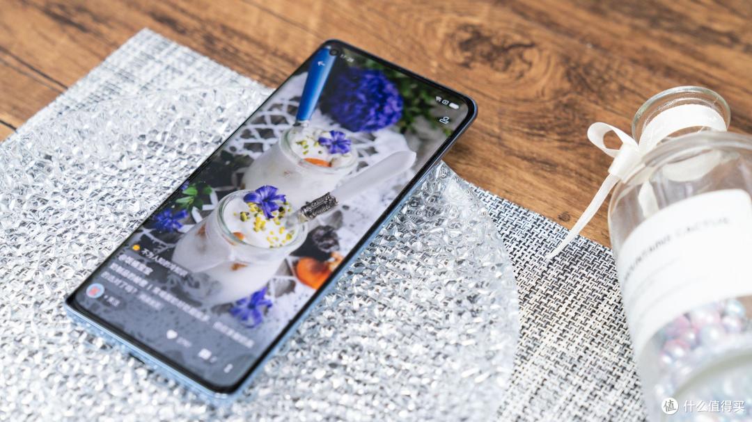 素颜也不怕，“科技化妆师”来帮你：OPPO Reno6 Pro给你不一样的fashion体验