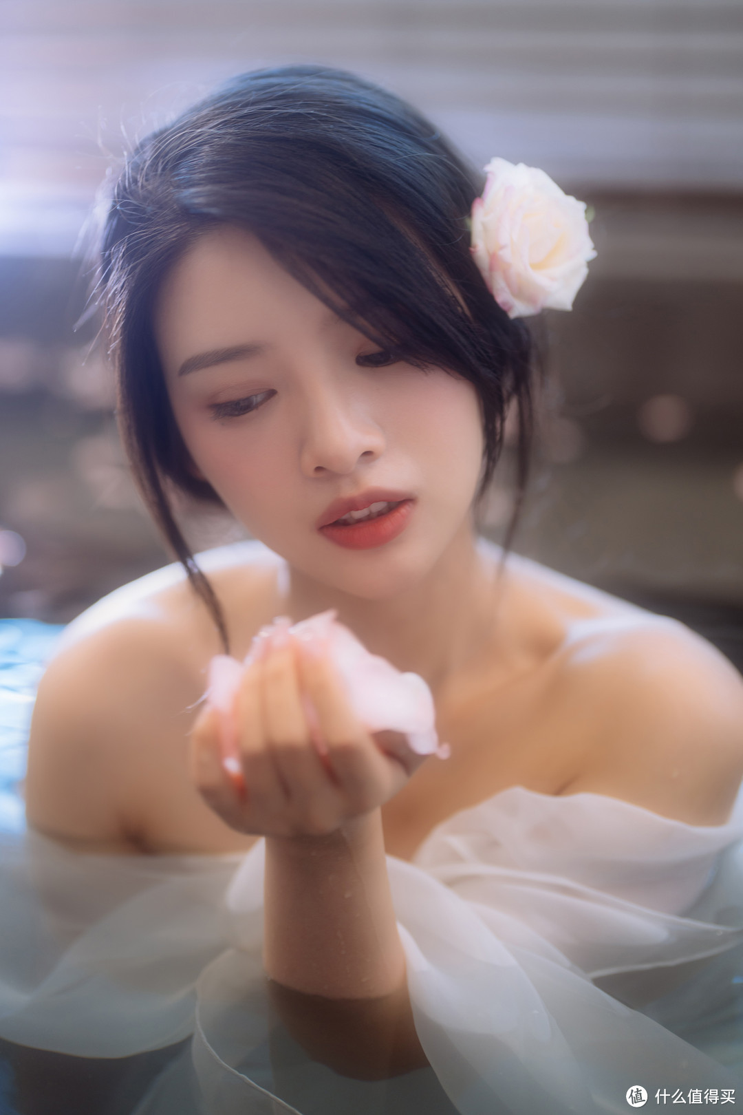 清水出芙蓉，索尼FE50mm F1.2GM镜头下的温泉人像