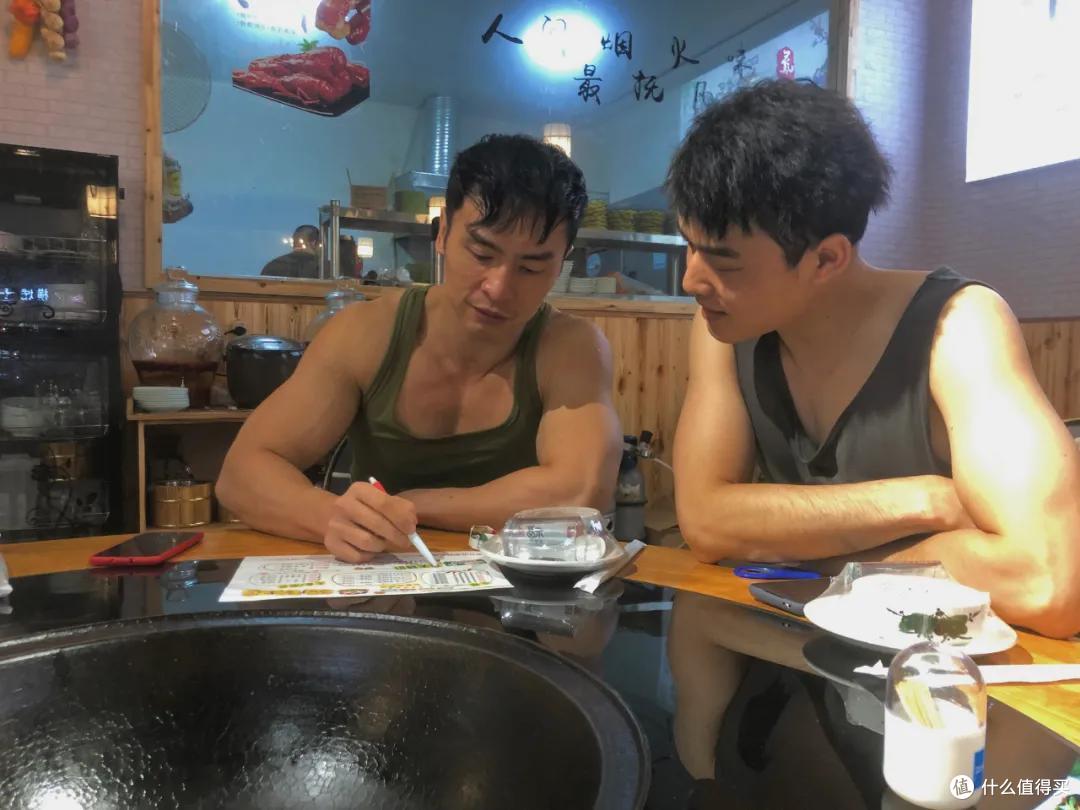 肌肉男也不过如此嘛!和三个腐剧男演员面基