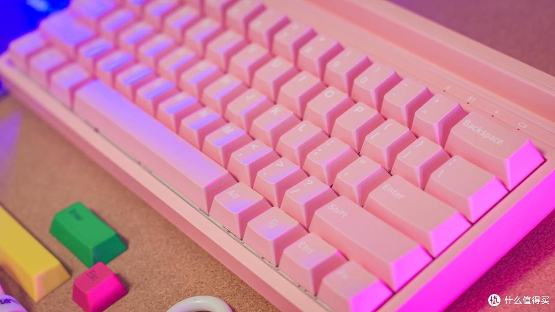 轻便光亮少女心-黑爵K620T蓝牙双模机械键盘