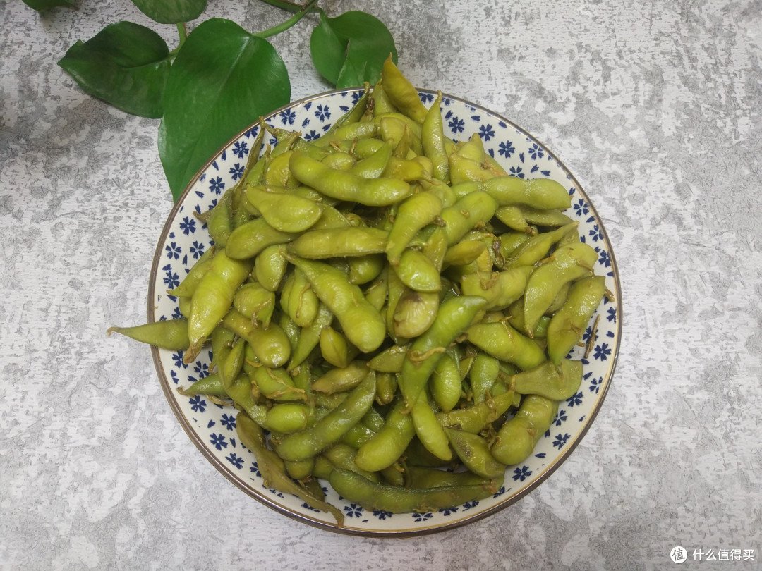 毛豆“新吃法”,不放大料,煮出的毛豆清香可口,我们全家都爱吃