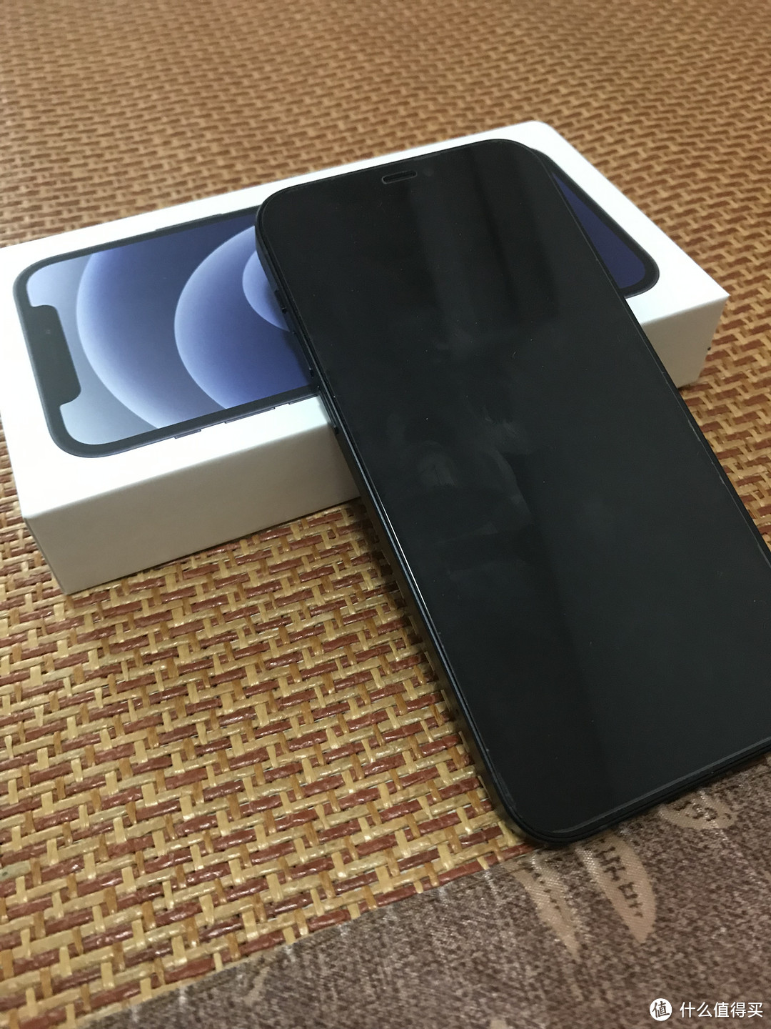 第一次从大妈渠道处购买iphone12.