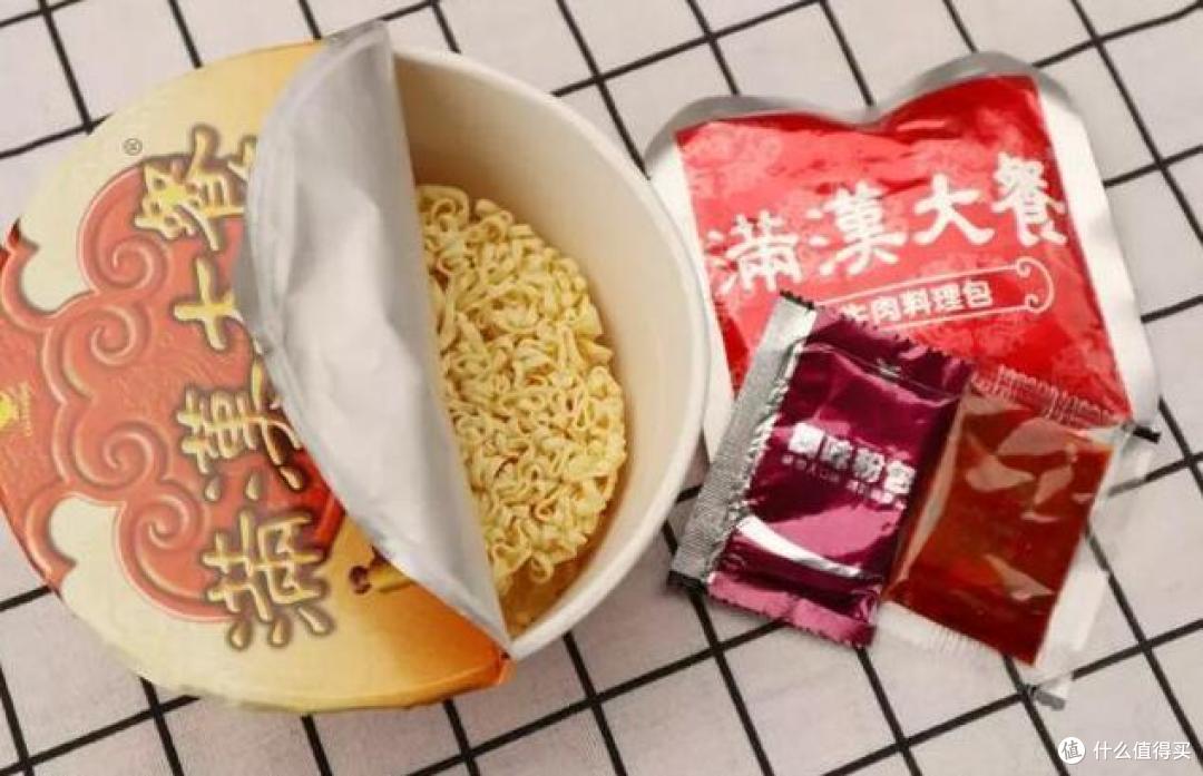 随机买了9款网红泡面,好不好吃?吃完再说!