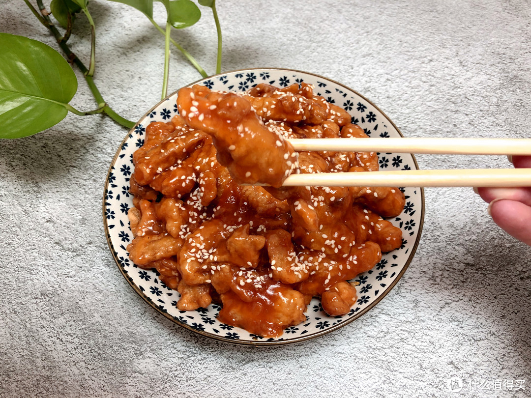 夏天做一道糖醋里脊，外酥里嫩，酸甜开胃，挑食的宝宝也爱吃