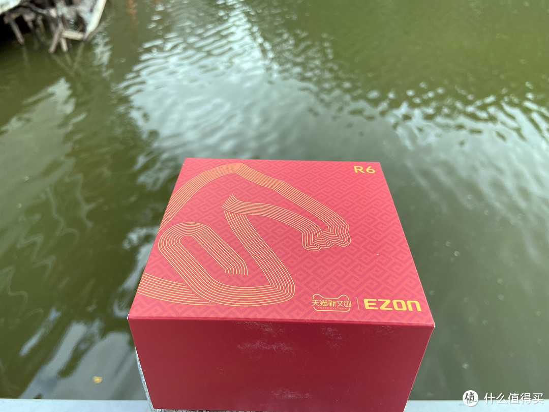 如果感觉跑步单调,不妨来一块运动手表:宜准R6运动手表让跑步更有趣