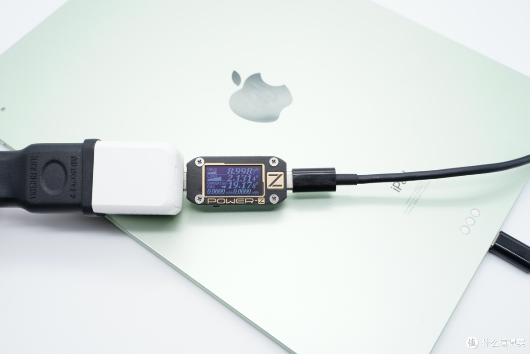 Aohi 20W 快充头评测:20W 快充功率,体积还是那么小巧