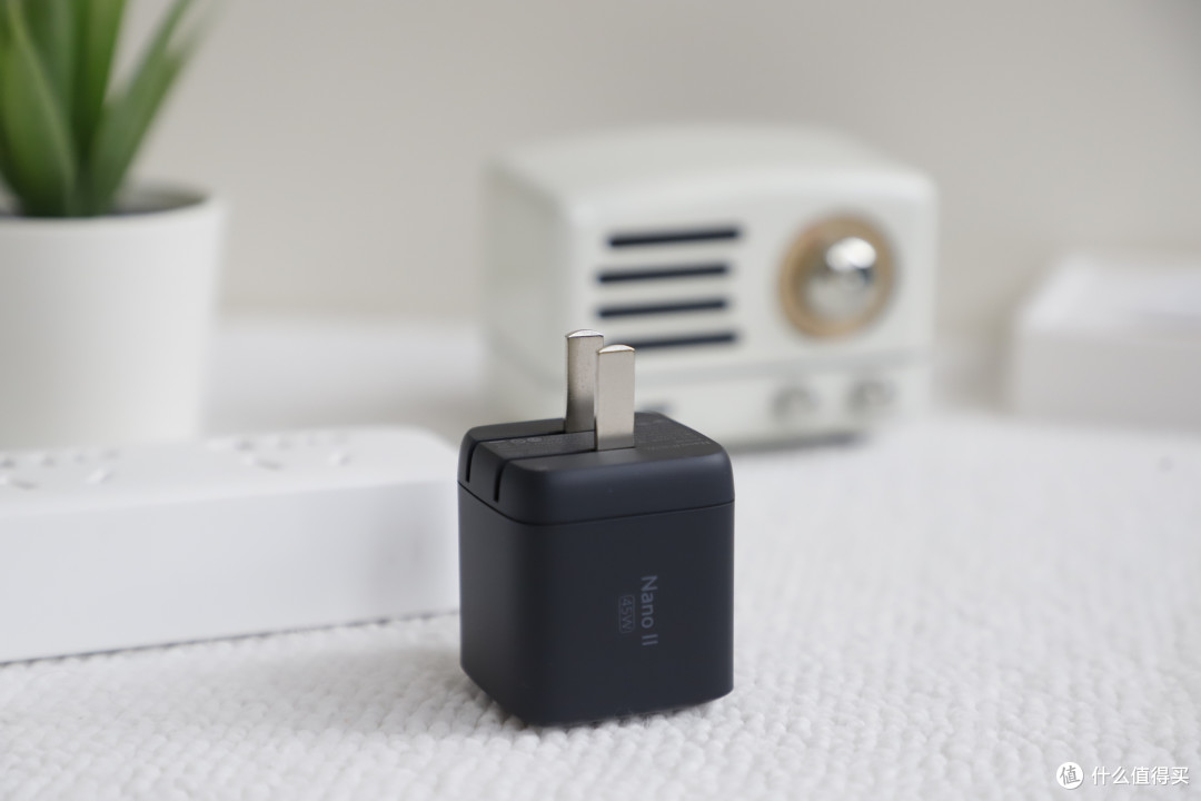 搬砖打工人出行怎么最省钱？充电器带一个就够了