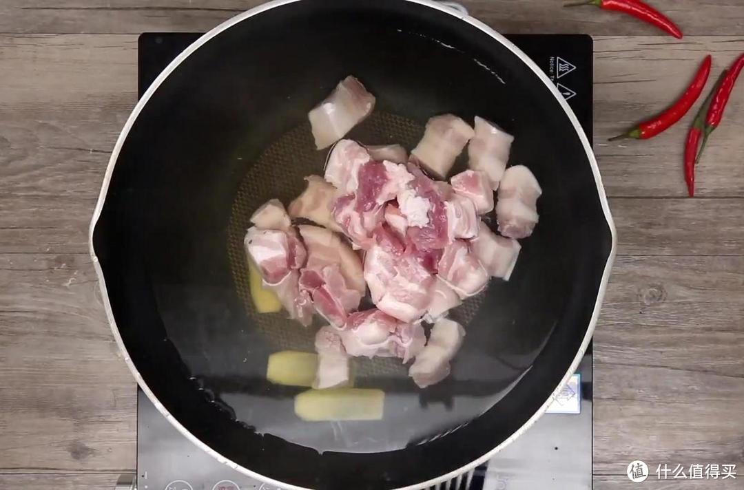电饭煲食谱：黄焖鸡、红烧肉
