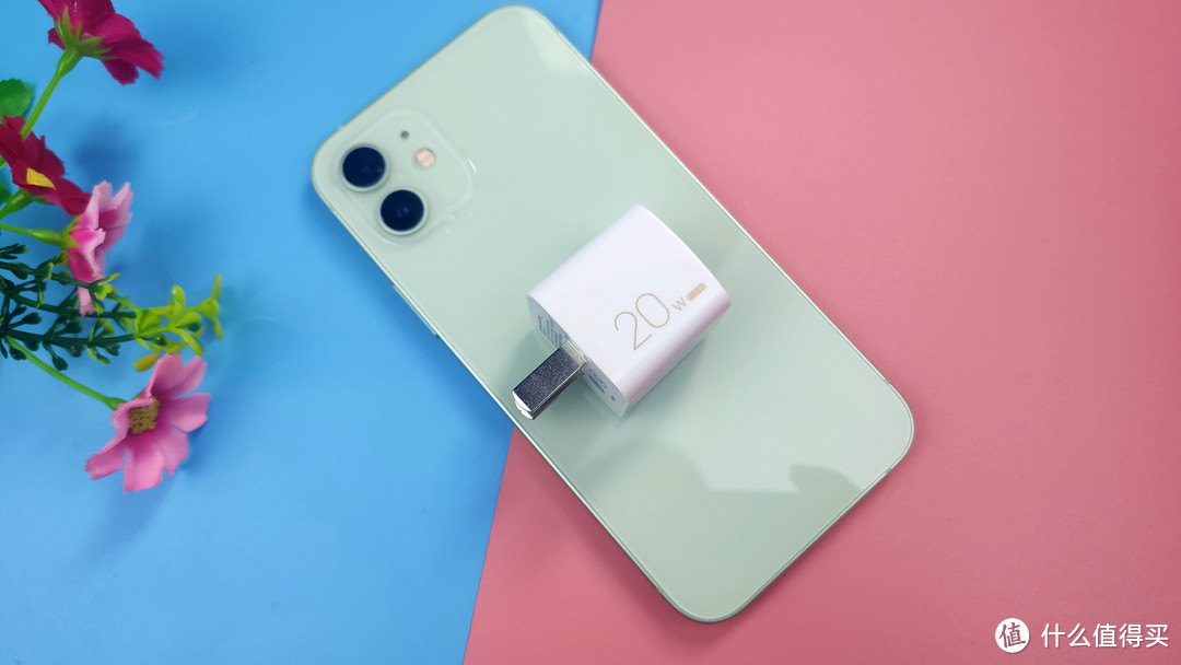 iPhone12快充好搭档,sanag 充电器20w PD快充头