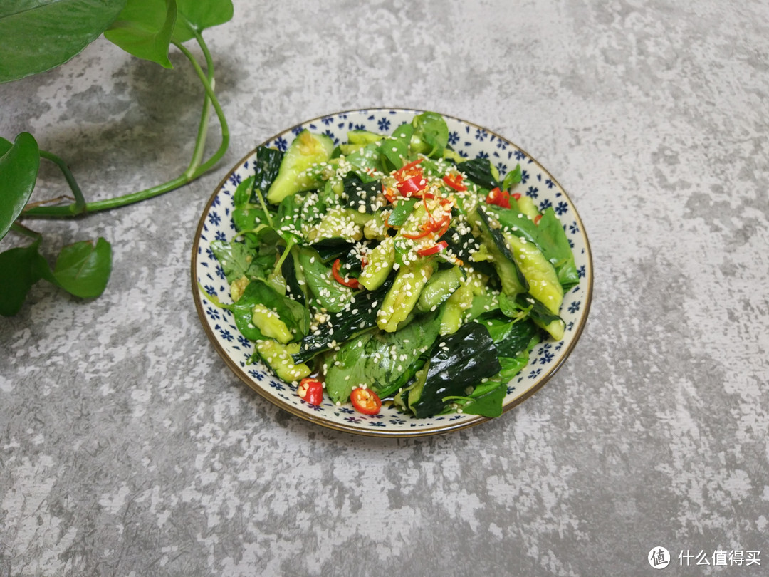 在家做拍黄瓜,记得加点“它”,芳香浓郁,清脆爽口特别好吃