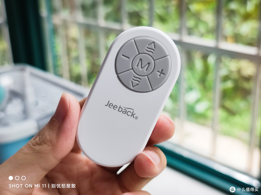 送给妈妈的礼物 —— Jeeback 脊安适 G2 颈椎按摩器