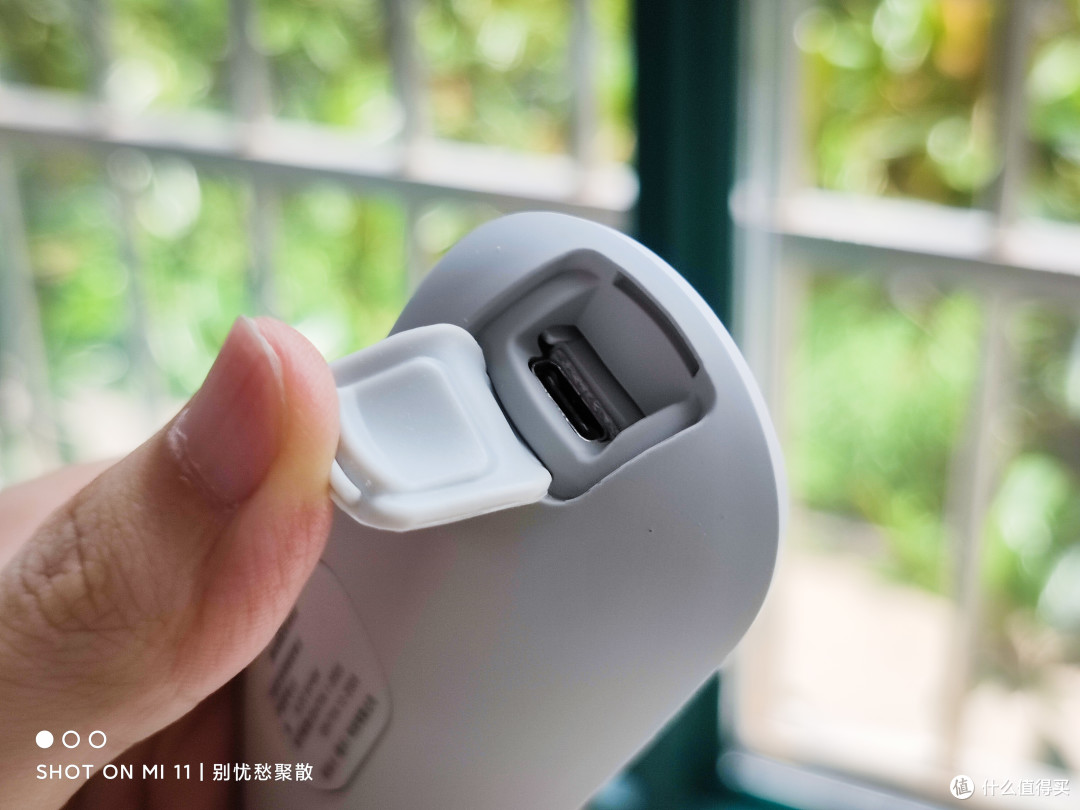 送给妈妈的礼物 —— Jeeback 脊安适 G2 颈椎按摩器