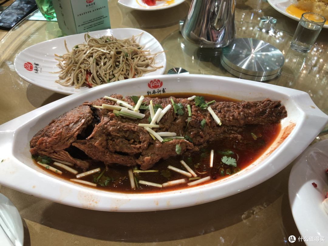 18道菜4道汤,22道菜才799元,三线城市的婚宴菜实惠吗?