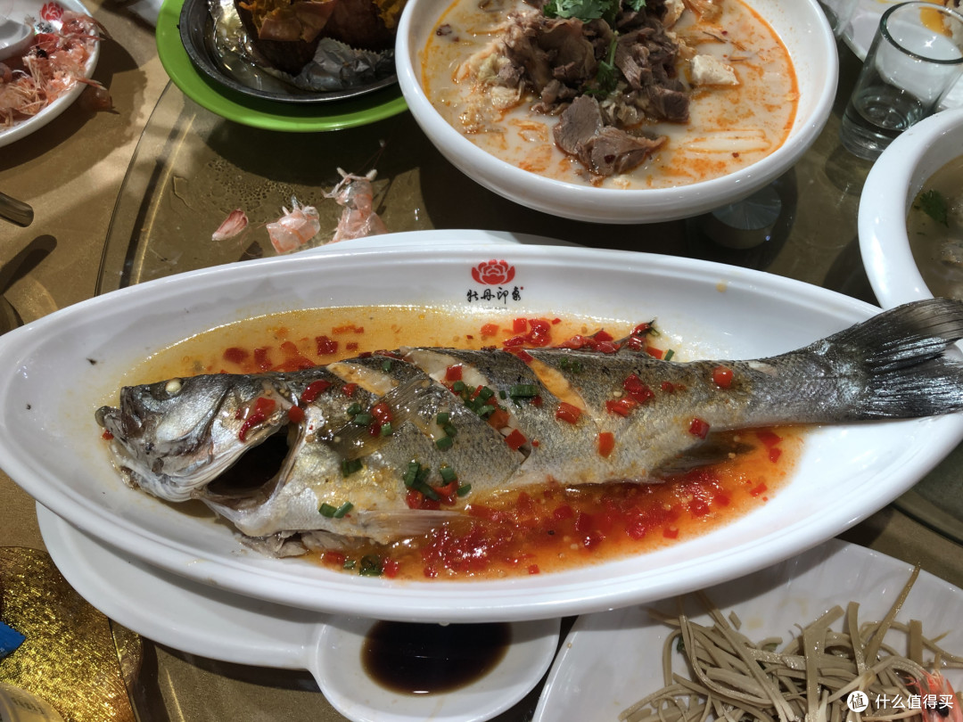 18道菜4道汤,22道菜才799元,三线城市的婚宴菜实惠吗?
