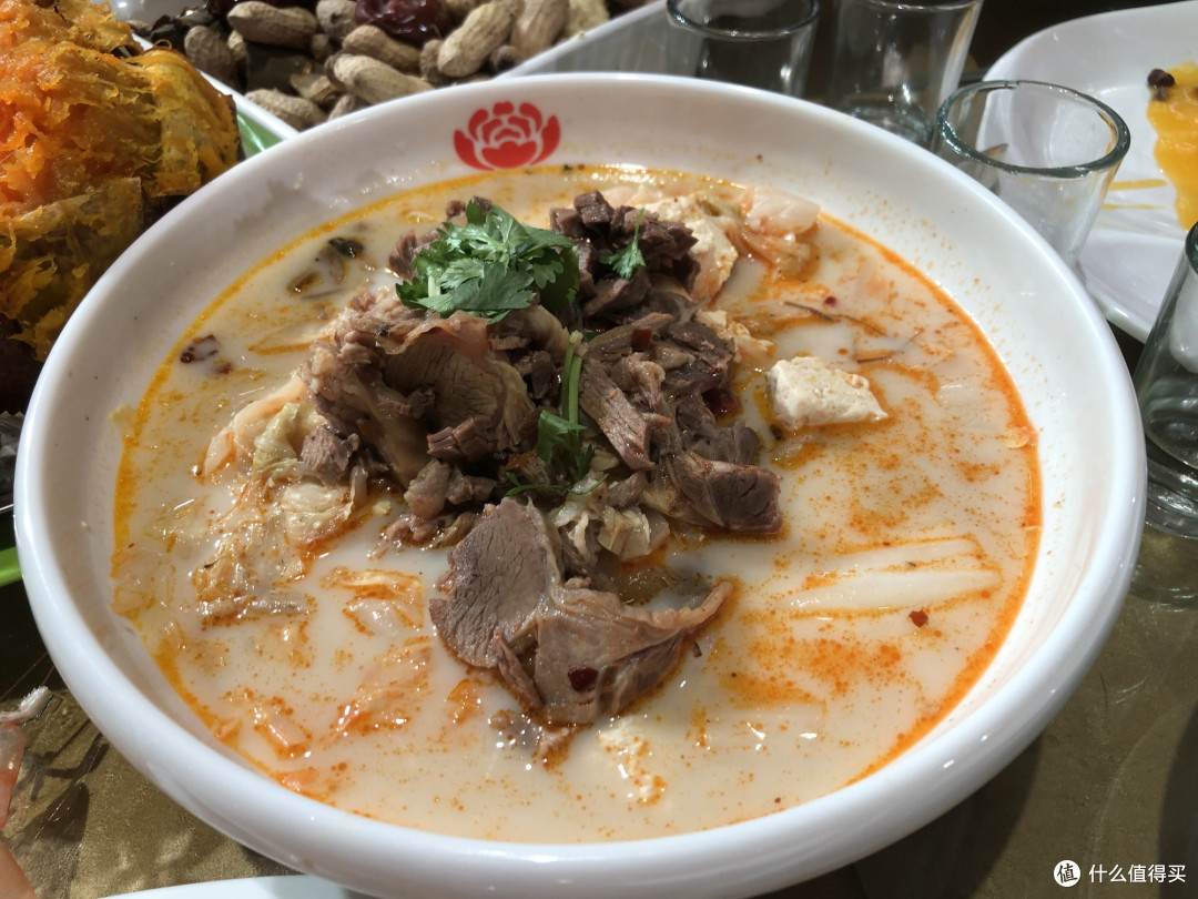 18道菜4道汤,22道菜才799元,三线城市的婚宴菜实惠吗?