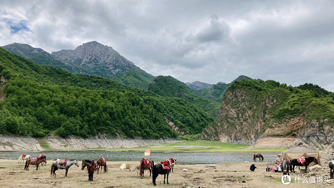 拒绝人山人海的拥挤，自驾去冶力关风景区（甘南）一日游，享受人少景美和骑马游船的乐趣