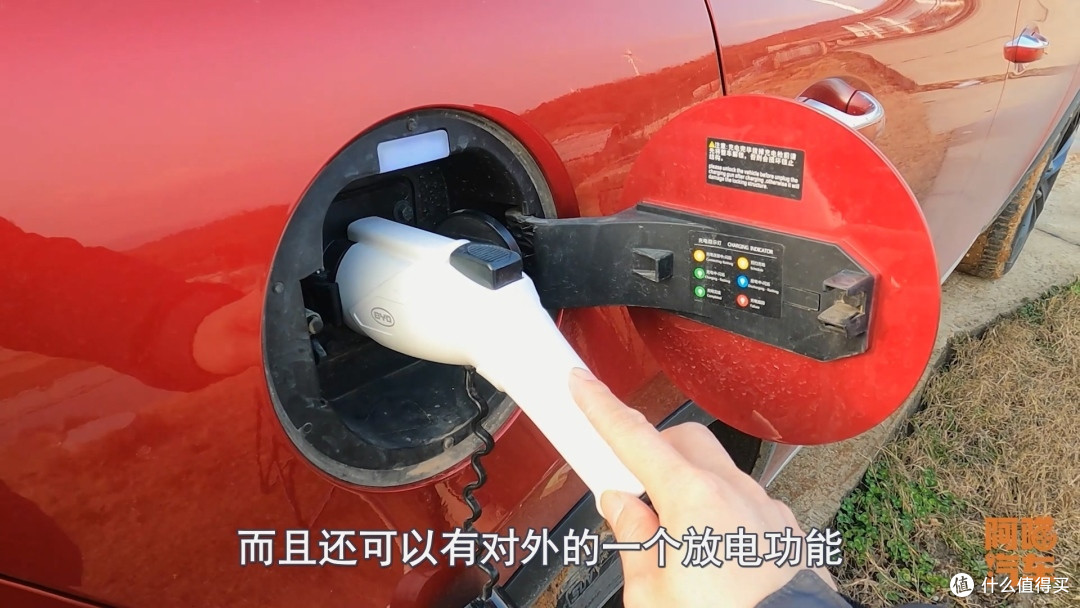 比亚迪唐DMI跟DM到底哪款车更值得推荐?喵哥带你体验实车