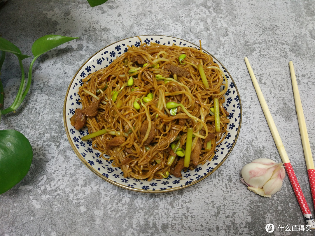 这种河南独有的面条，号称世界上最早的快餐，嚼之筋道、闻之幽香