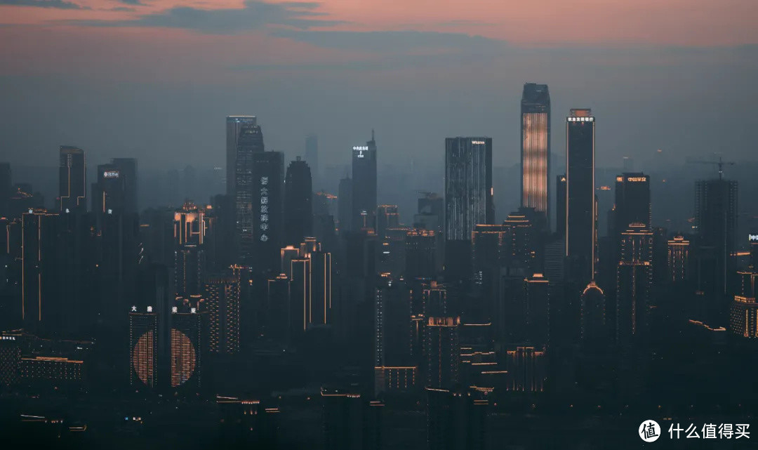 吃夜宵、看夜景，想过一个激情的夏天，你还是得来重庆